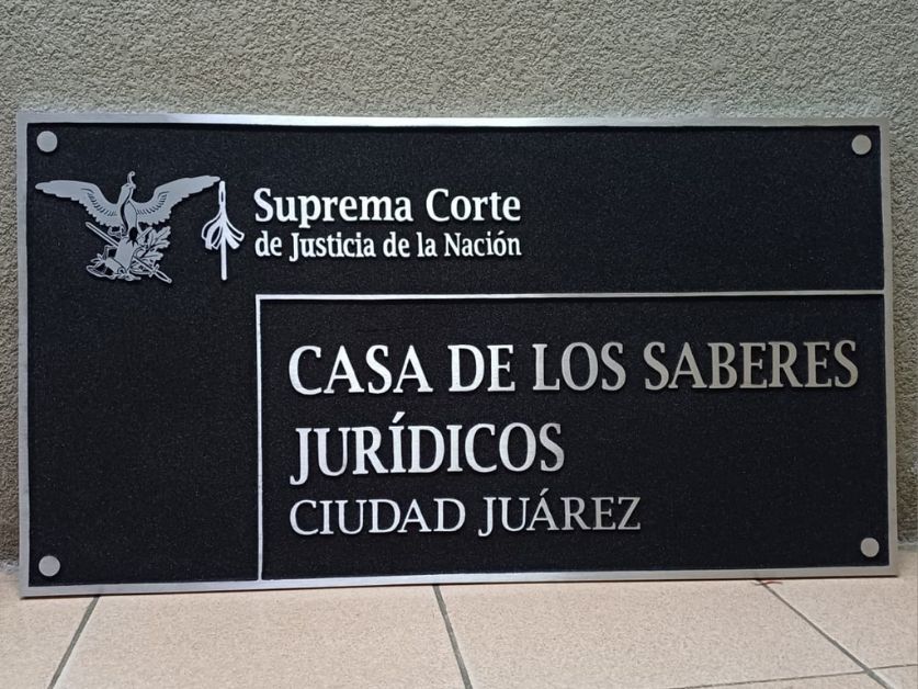 Placa metálica con corte Placa metálica con diseño personalizado (2)