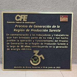 placas de bronce grabadas